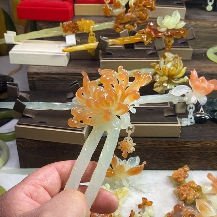 蛇纹石玉合金发饰美****曹