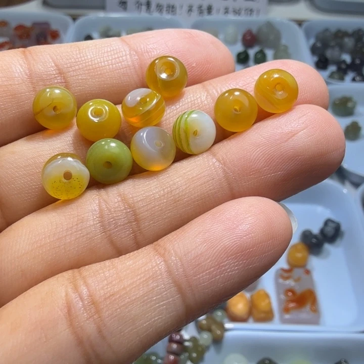 和田玉未镶嵌珠宝半成品卡八