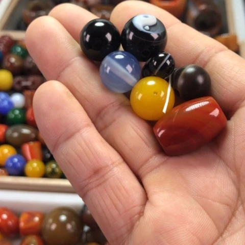 玛瑙/玉髓颈饰未镶嵌静**生