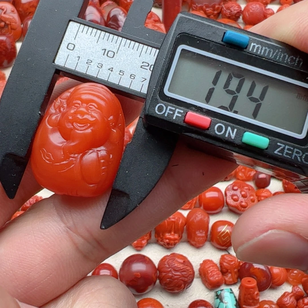 南红玛瑙配饰未镶嵌