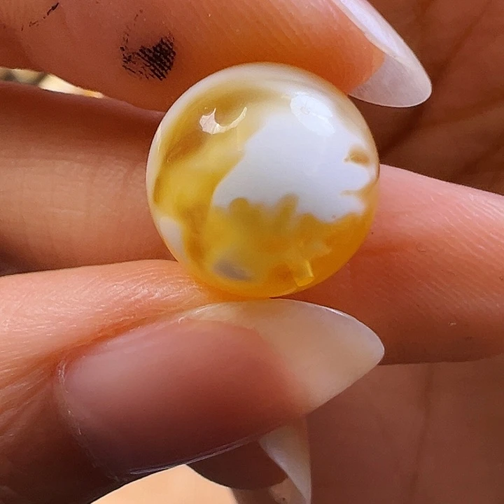 未镶嵌蜜蜡珠宝奇石