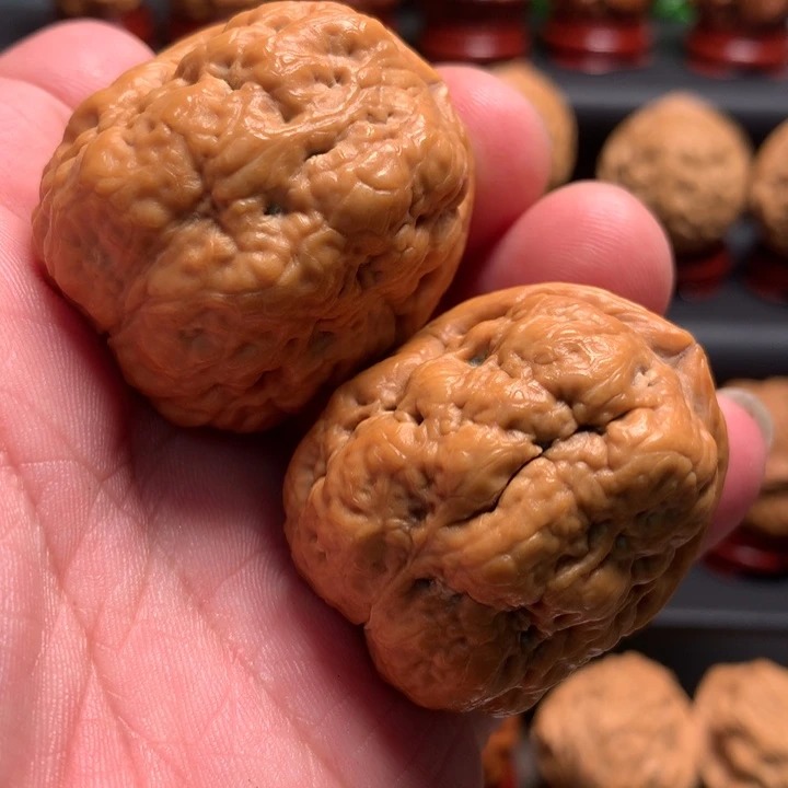 文玩核桃吊坠平头蟾43