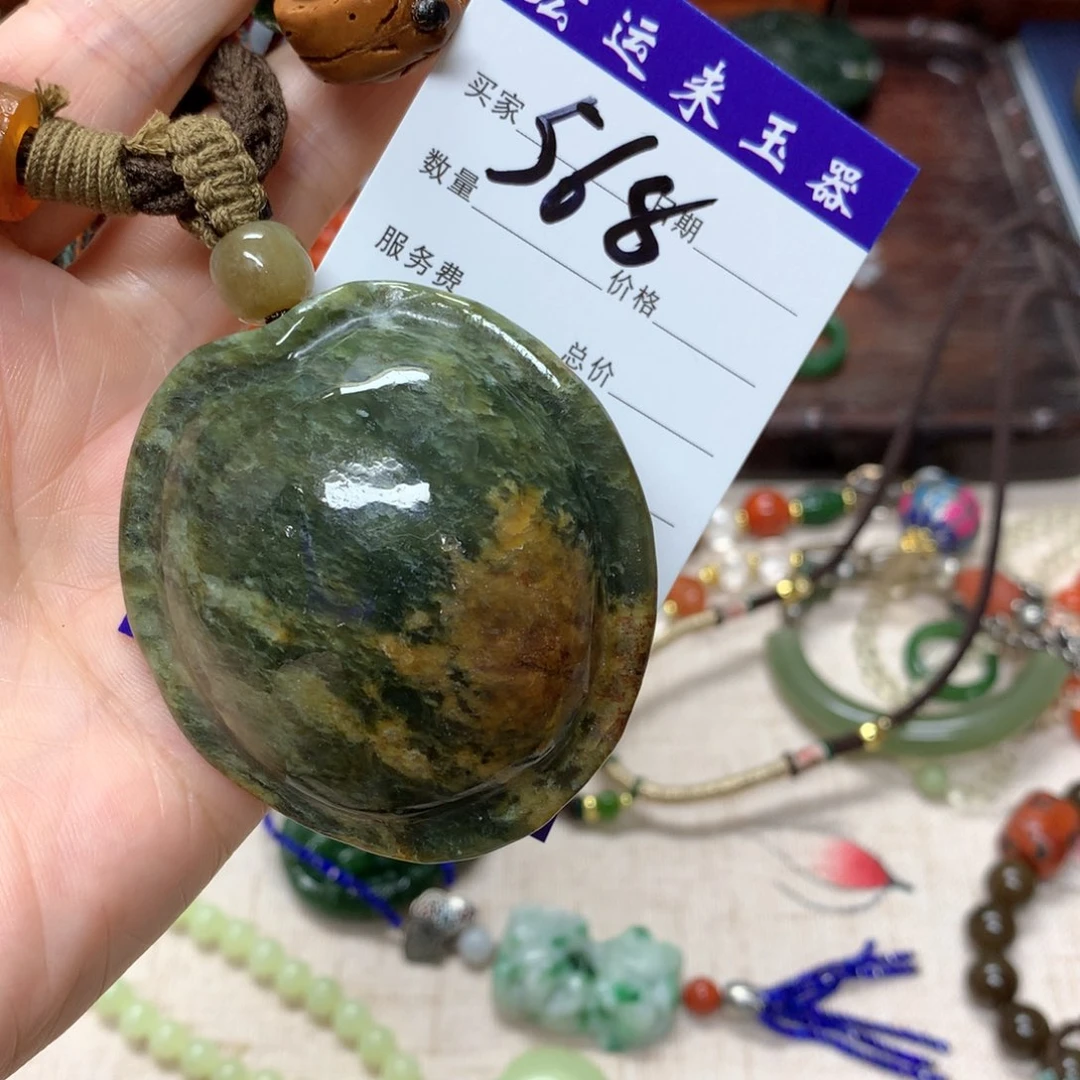 岫岩河磨玉（透闪石质玉）未镶嵌颈饰