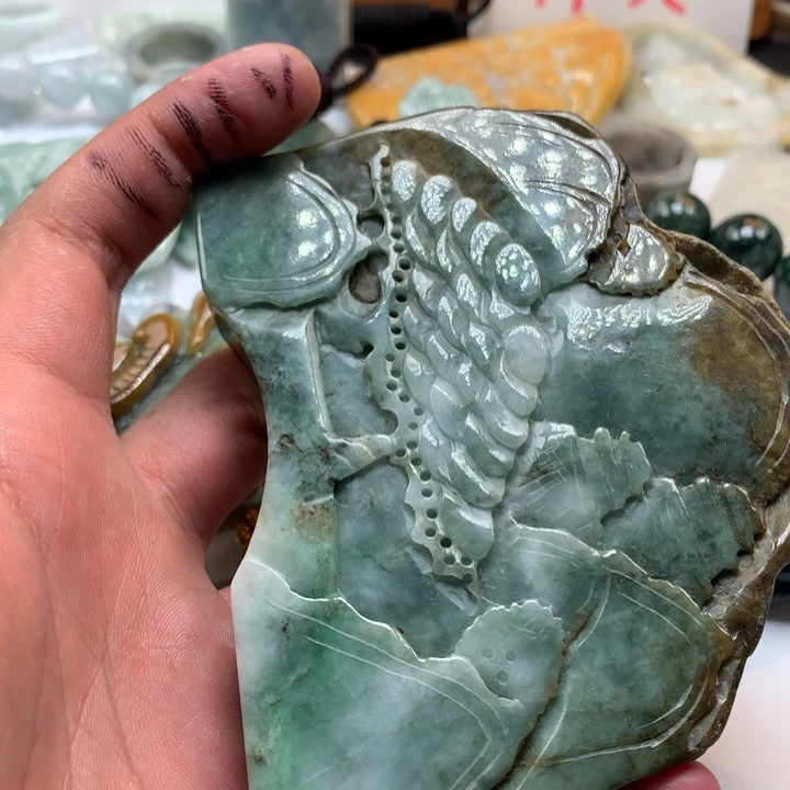 翡翠未镶嵌颈饰保真天然a货翡翠