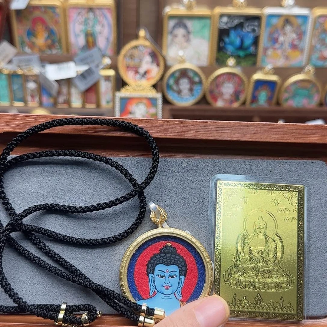 吊坠与**，古祥手绘唐卡