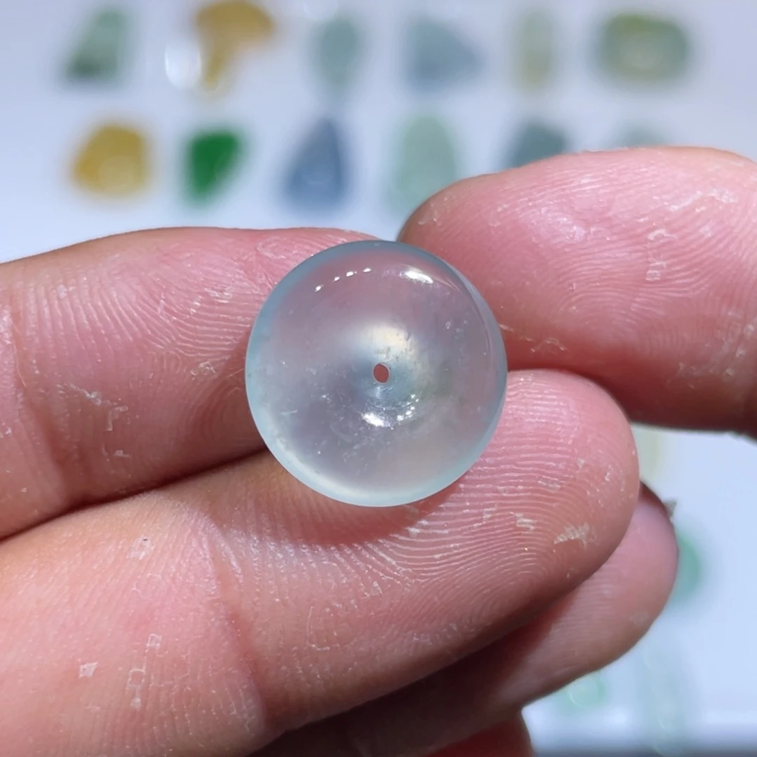 颈饰未镶嵌翡翠平安扣