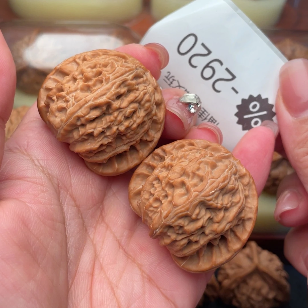 把件文玩核桃40头货白狮子