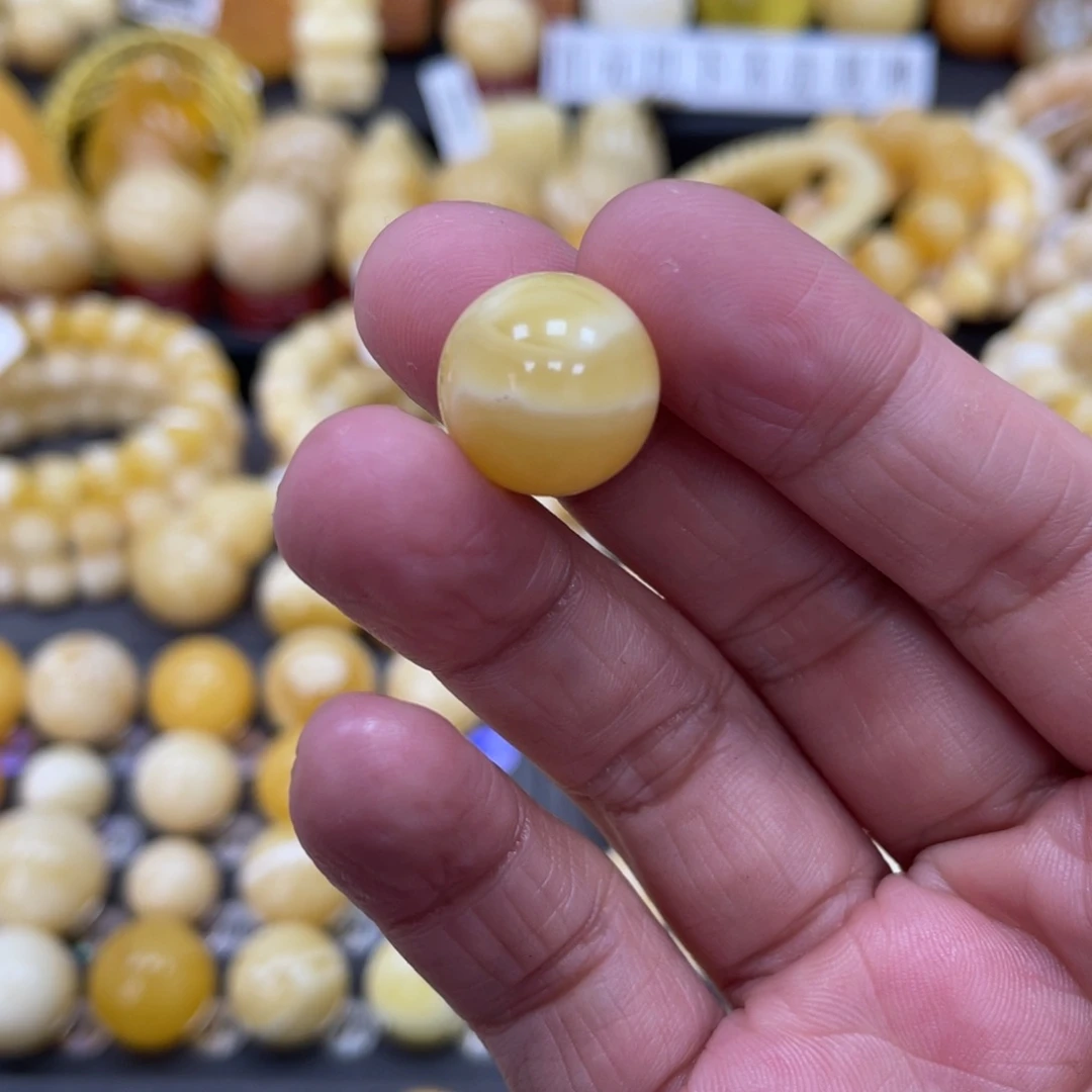 琥珀珠宝奇石未镶嵌14.8mm微瑕疵