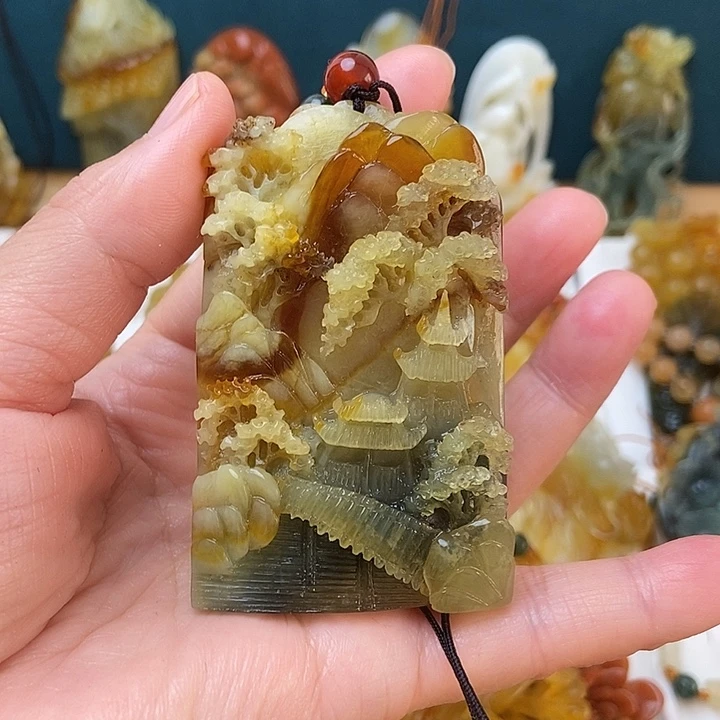 蛇纹石玉合金颈饰