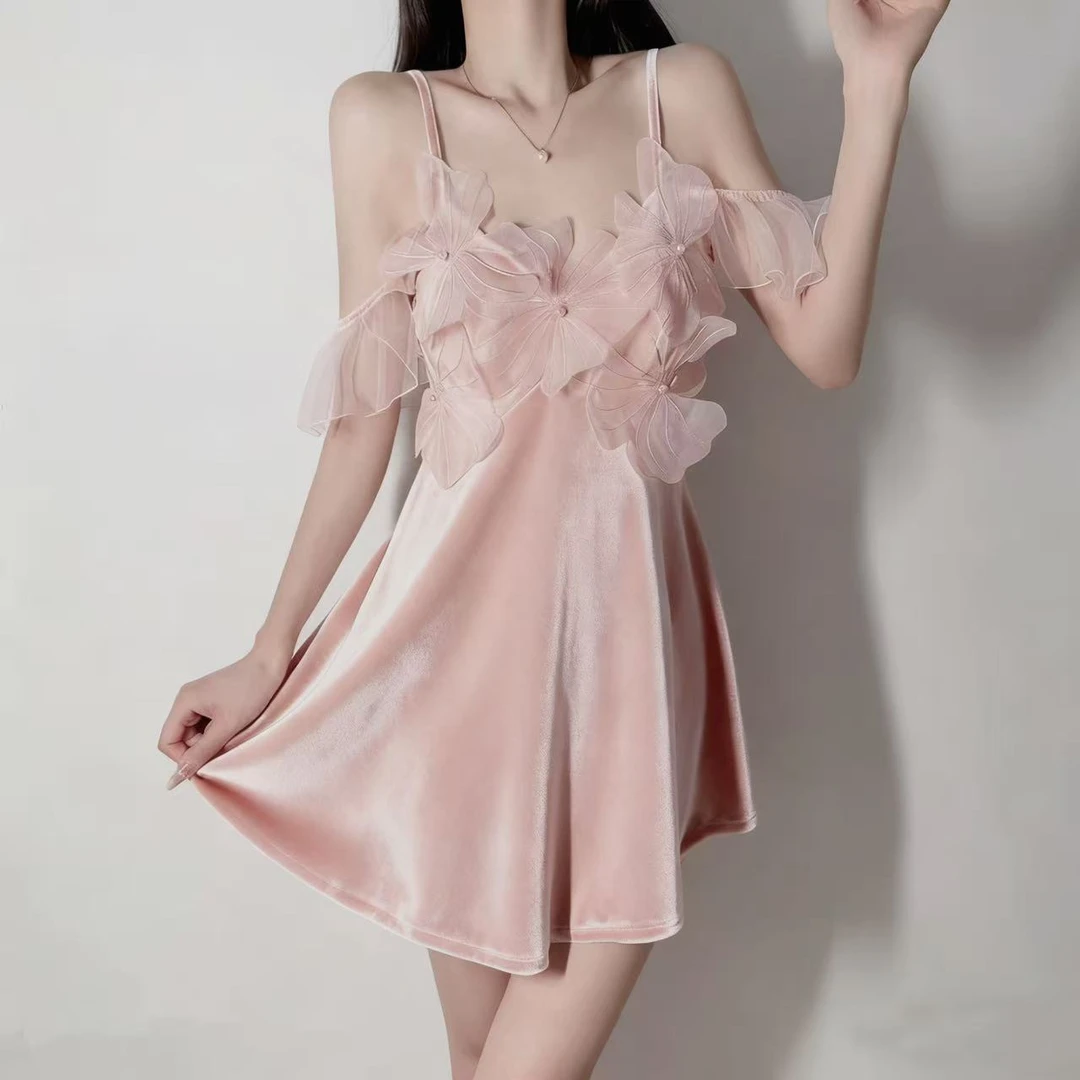 【荷华落雁】秋冬丝绒显瘦甜美吊带美背睡裙性感睡衣蕾丝纯欲风