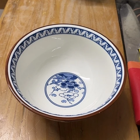 微瑕，不能明火，口径15，高7万里烧2个面碗