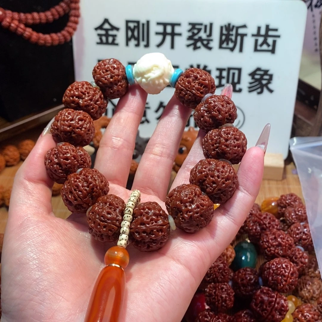 金刚菩提手串214。 白龙。