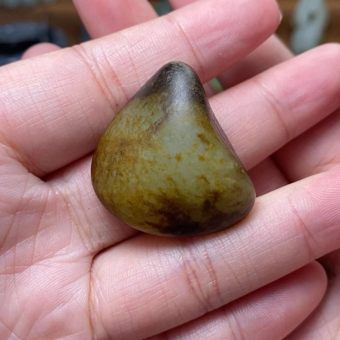 和田玉未镶嵌颈饰50