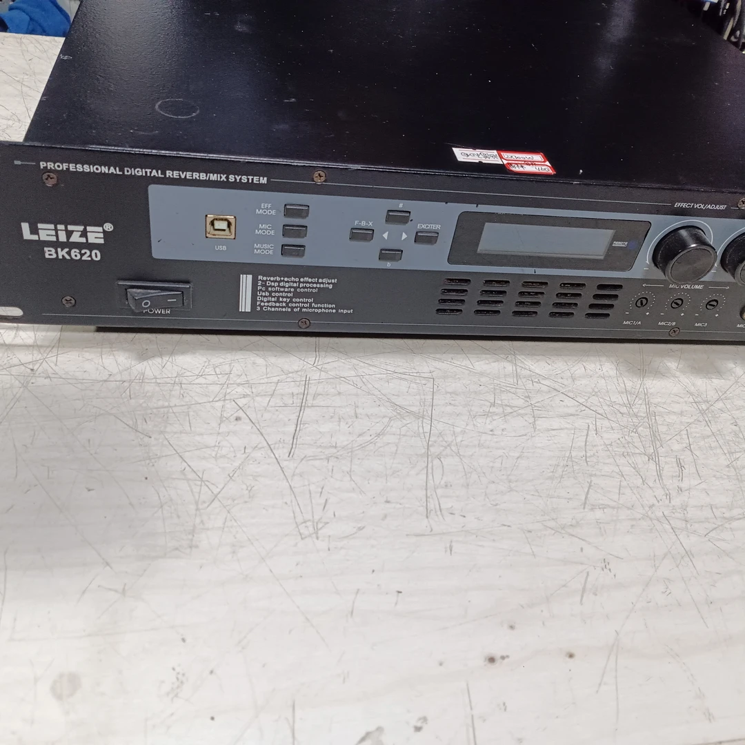 不包邮，话筒不响，其它功能正常，合并功放