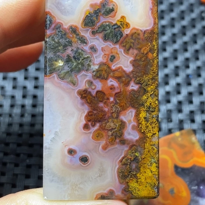 未镶嵌颈饰玛瑙/玉髓沧*