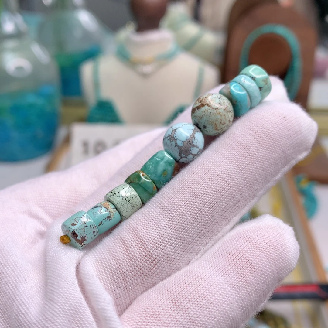 绿松石未镶嵌饰品