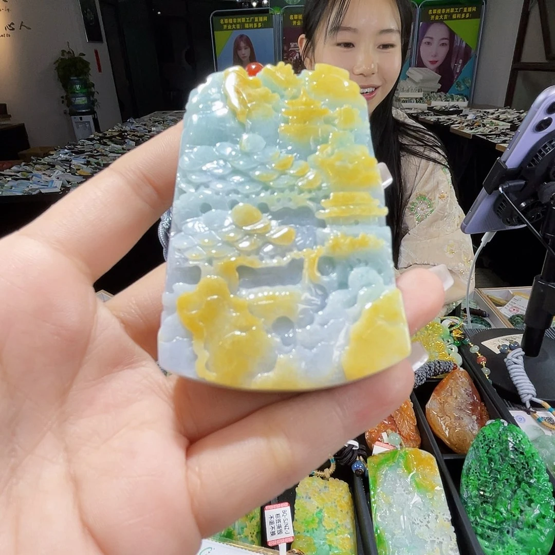颈饰未镶嵌翡翠一