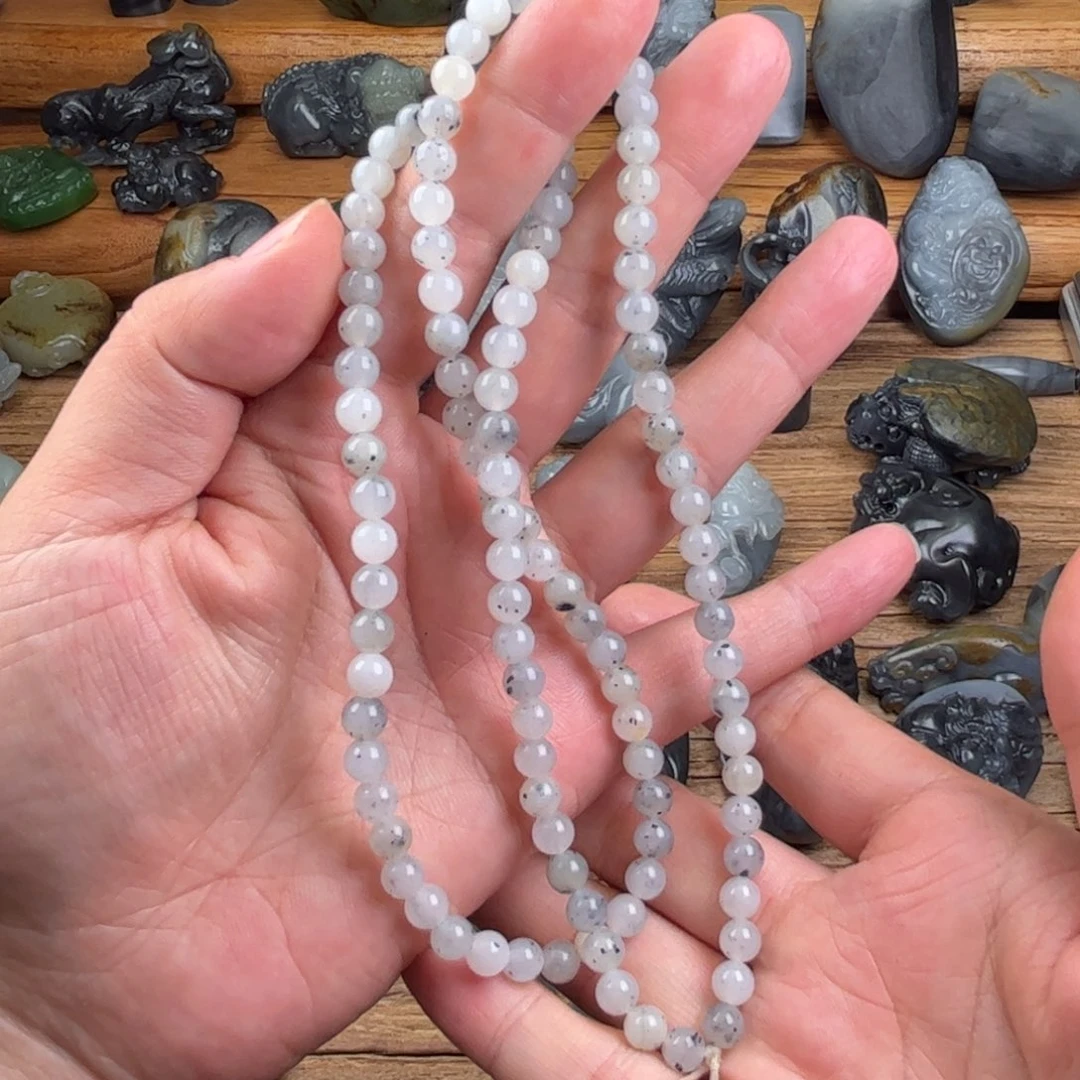 和田玉未镶嵌颈饰燕*