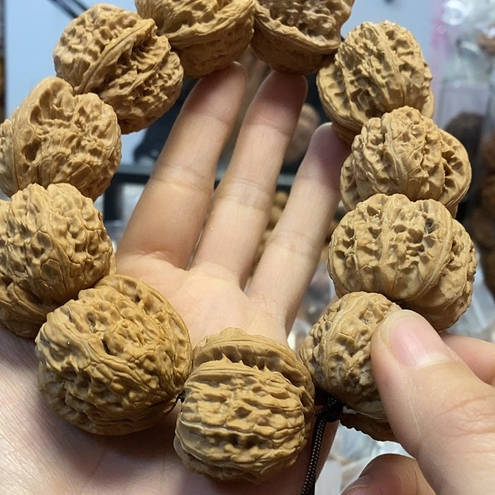 把件文玩核桃36白狮子手持