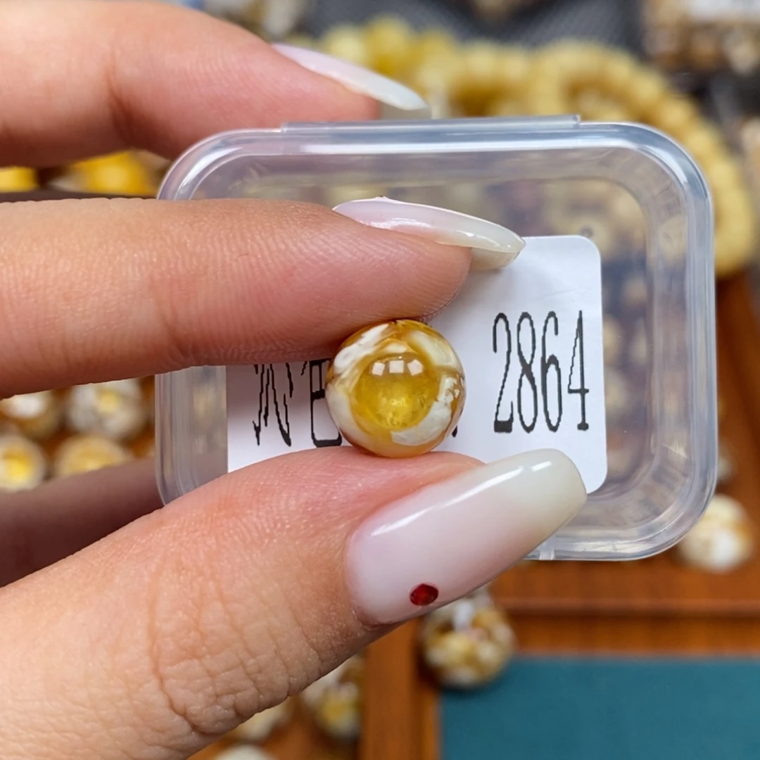 蜜蜡未镶嵌珠宝奇石2864