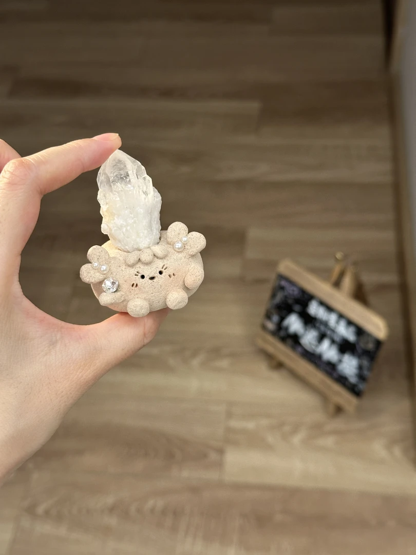 水晶小豆丁可爱白水菠萝簇