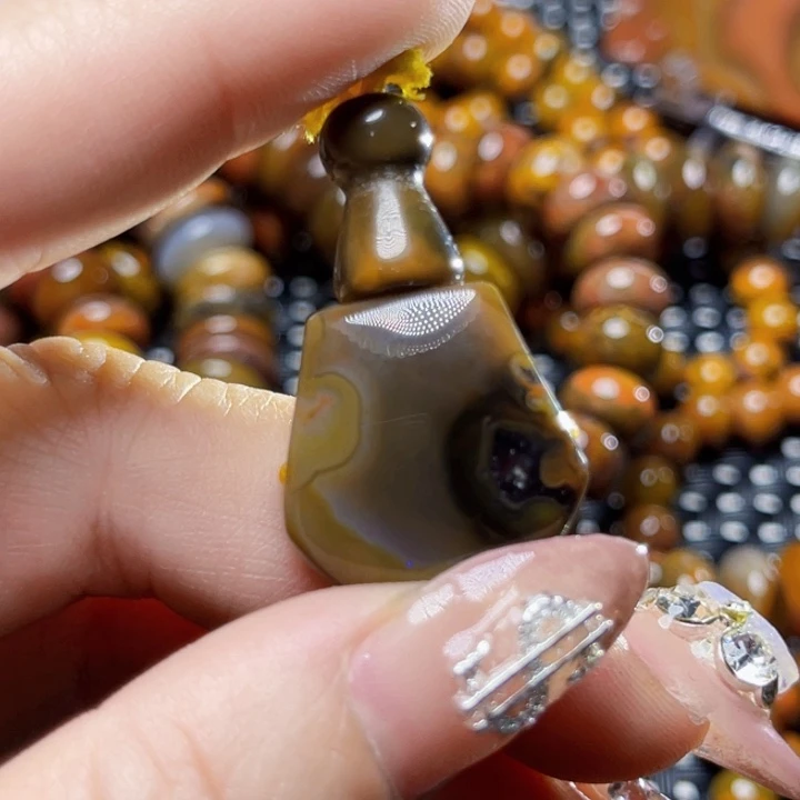 玛瑙/玉髓颈饰未镶嵌创*