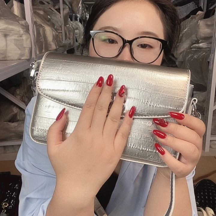 PU黄牛皮（革）PVC时尚潮流时尚