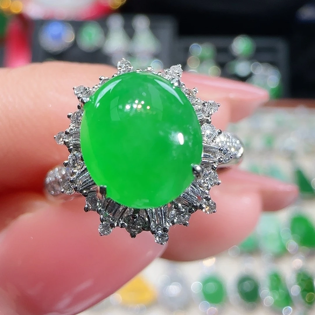 翡翠吊坠(不含链)18K金镶嵌