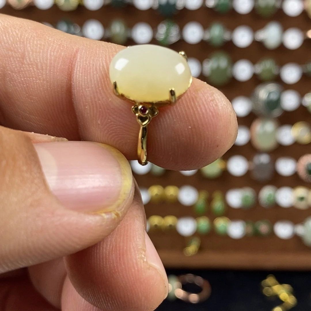 和田玉（青白玉）戒指合金