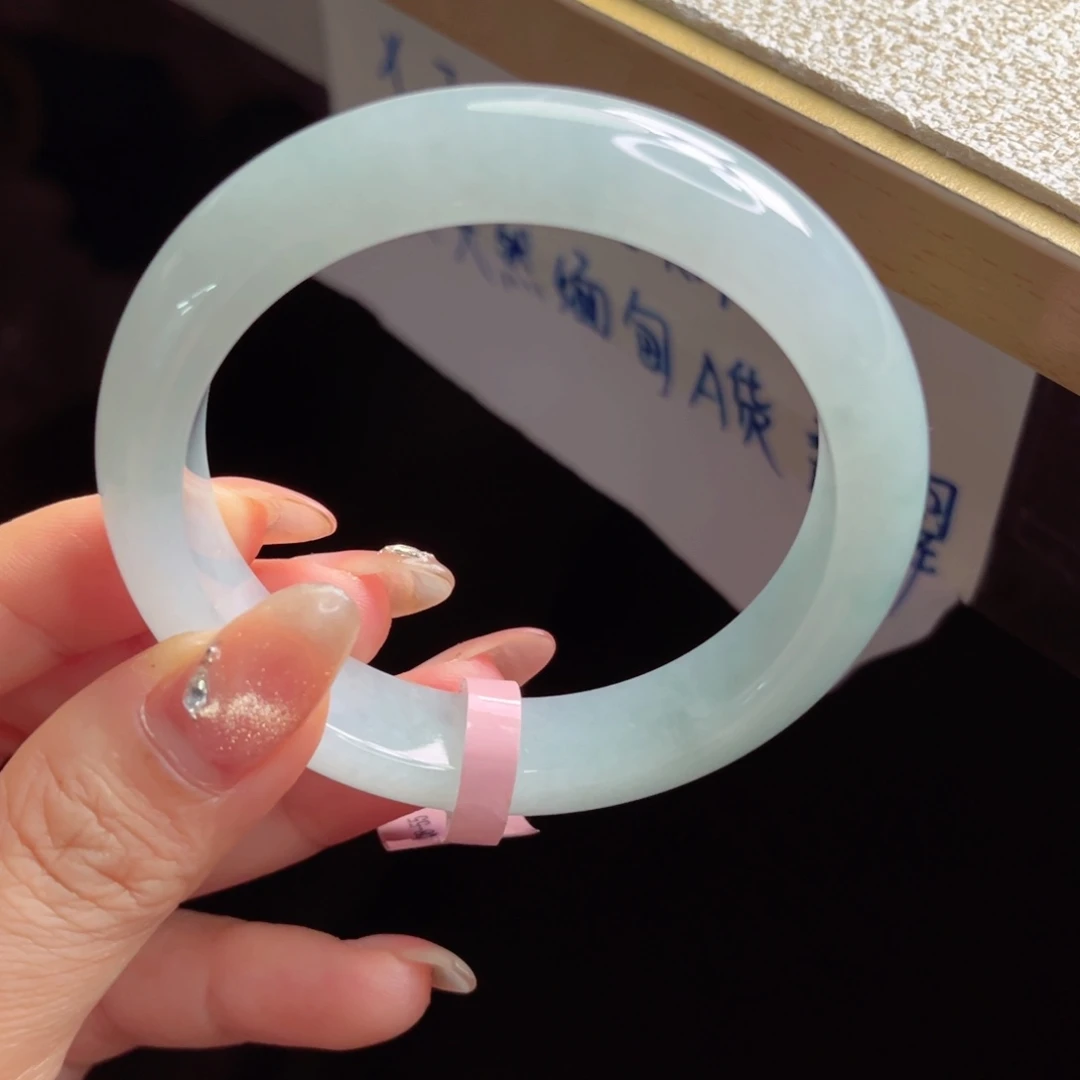 翡翠未镶嵌手镯手镯