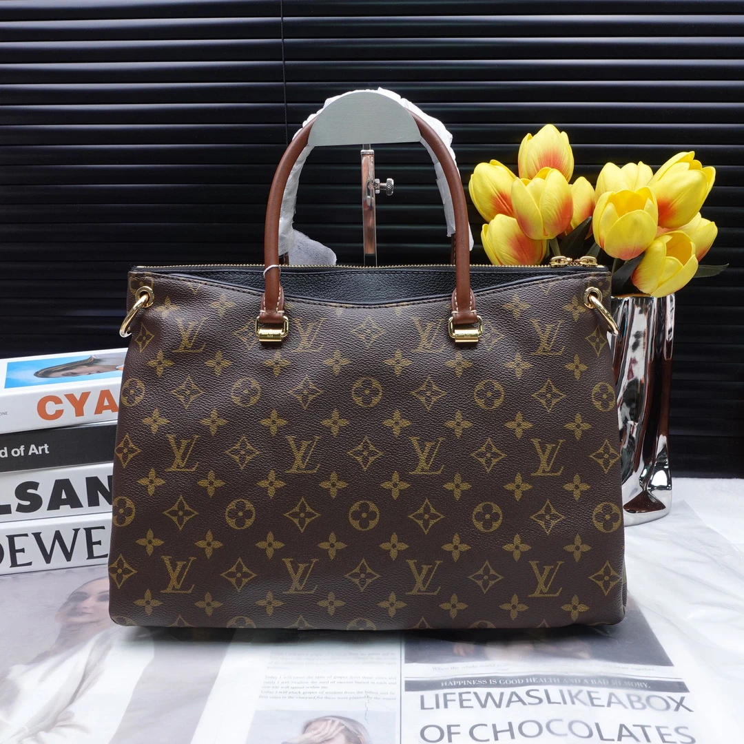 95新 LouisVuitton/路易威登 单肩包/T20262491