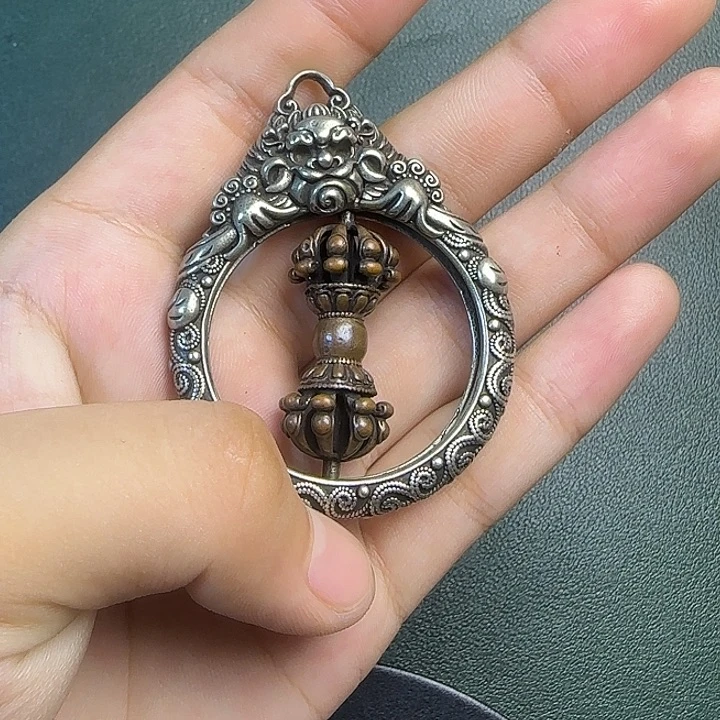 只***人铜铁合金类藏传工艺品九宫八卦