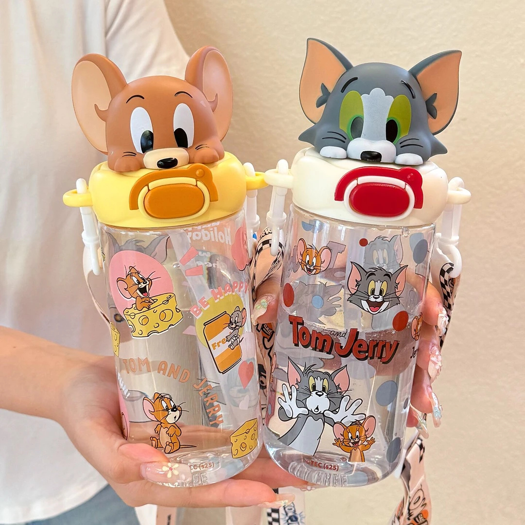 猫和老鼠儿童吸管杯夏日学生上学专用耐高温tritan塑料水杯可斜跨