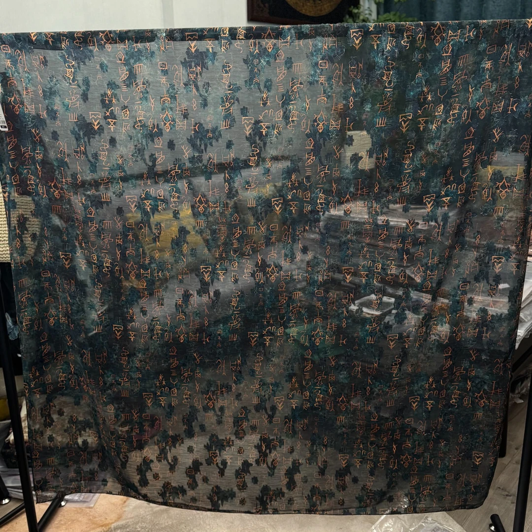 【C80-105 烧花甲骨文】140*140烧花丝巾围巾桑蚕丝百搭真丝提花