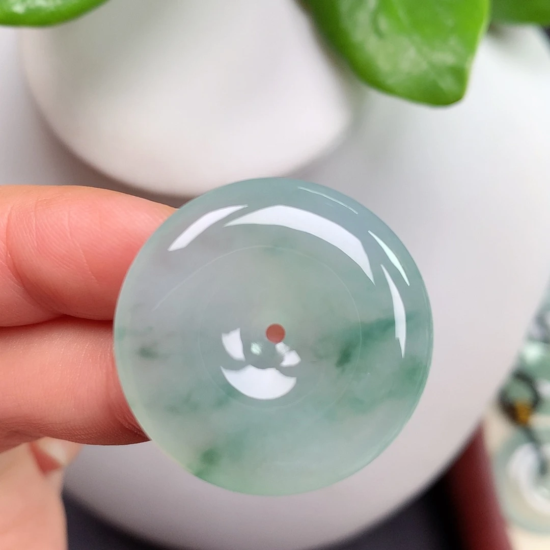 翡翠未镶嵌颈饰平安扣27.9x5.5mm