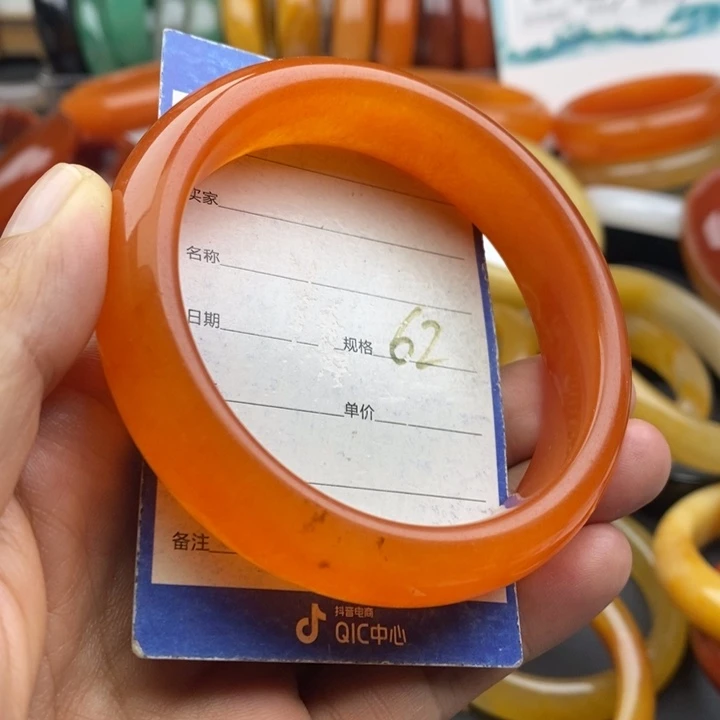 未镶嵌手镯石英质玉