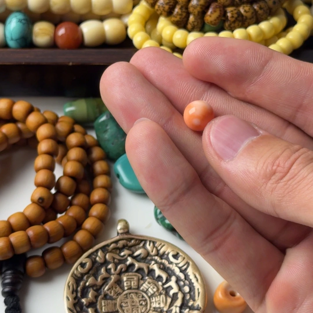 琉璃/树脂/塑料类藏传配饰