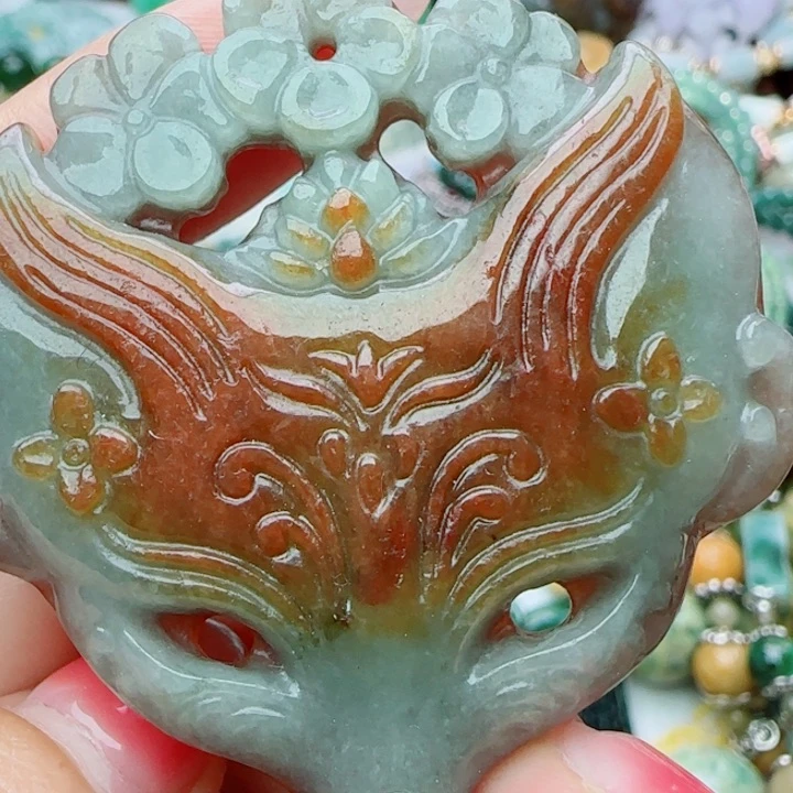 翡翠未镶嵌颈饰天然A货51