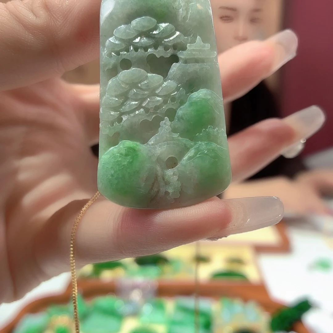 翡翠未镶嵌颈饰翡翠