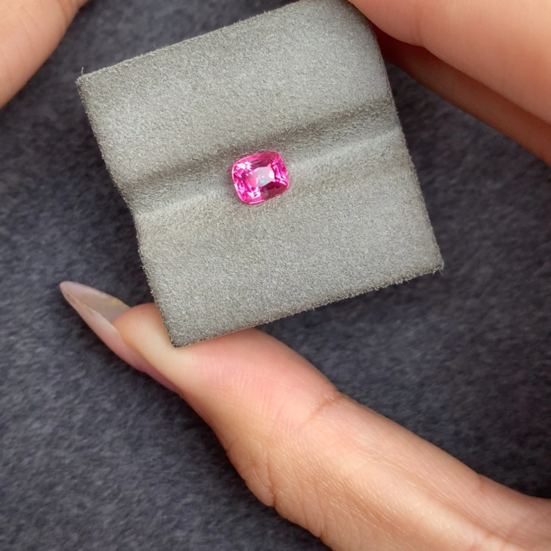 裸石尖晶石1.03ct热粉色尖晶石