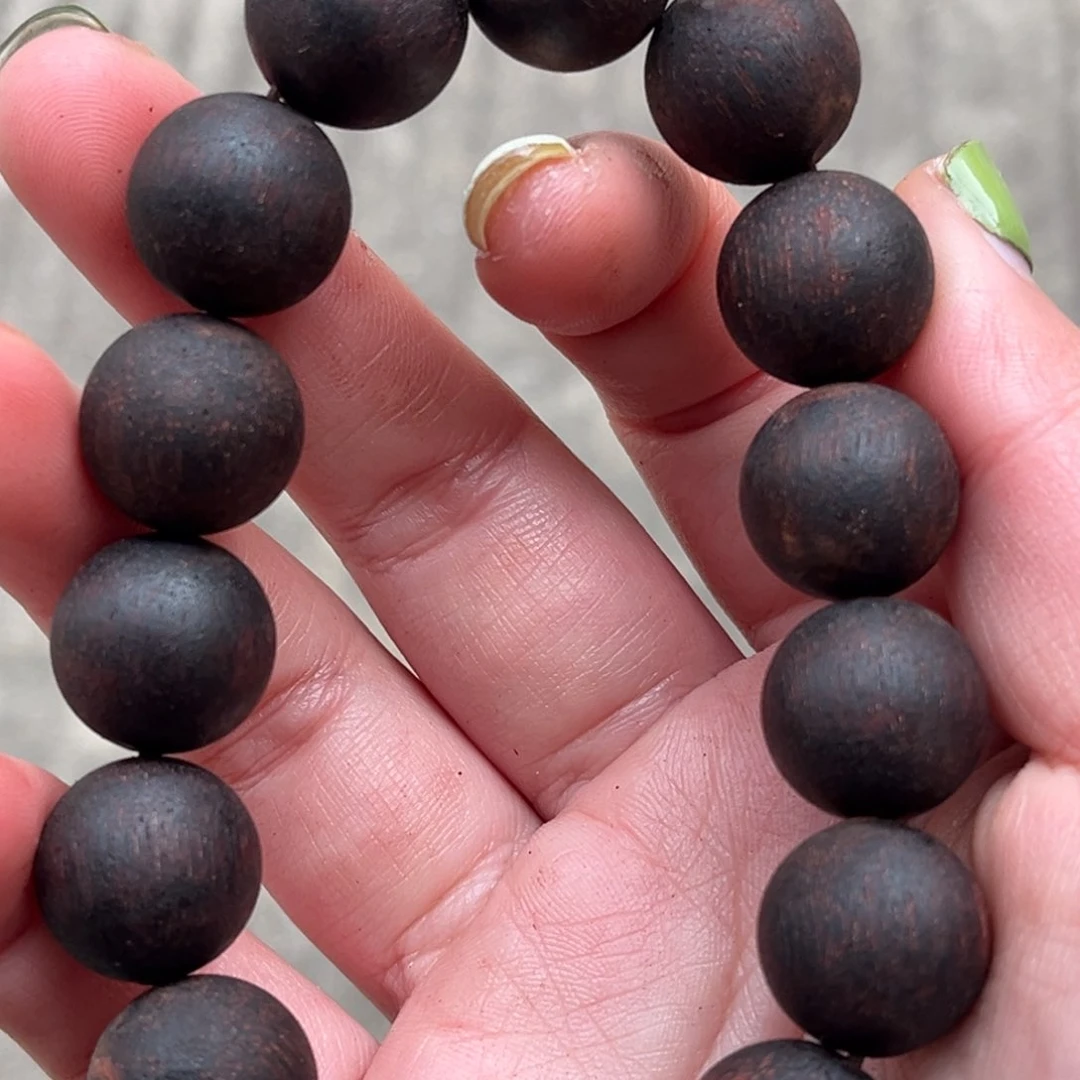 降真香手串/手链1.5x15糖结红油麻丝