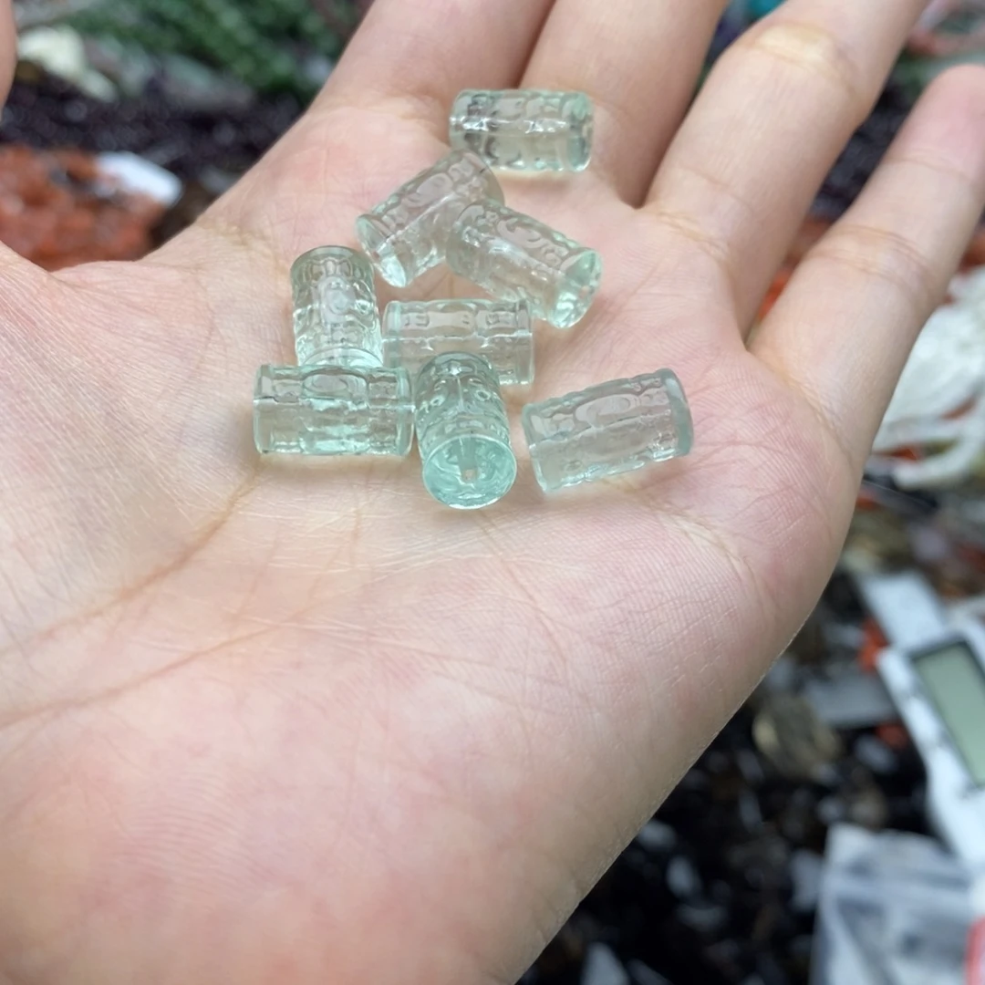 玛瑙/玉髓未镶嵌珠宝半成品一个天然7×13mm净体薄荷曼波绿萤石