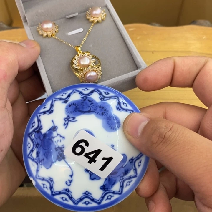 瓷片我哦哦哦哦哦哦哦