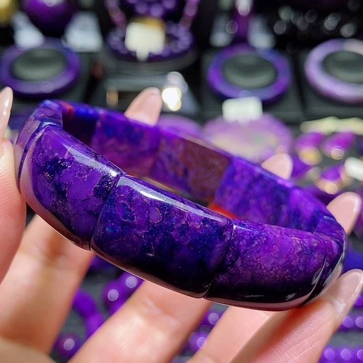 未镶嵌苏纪石（舒俱来）手牌