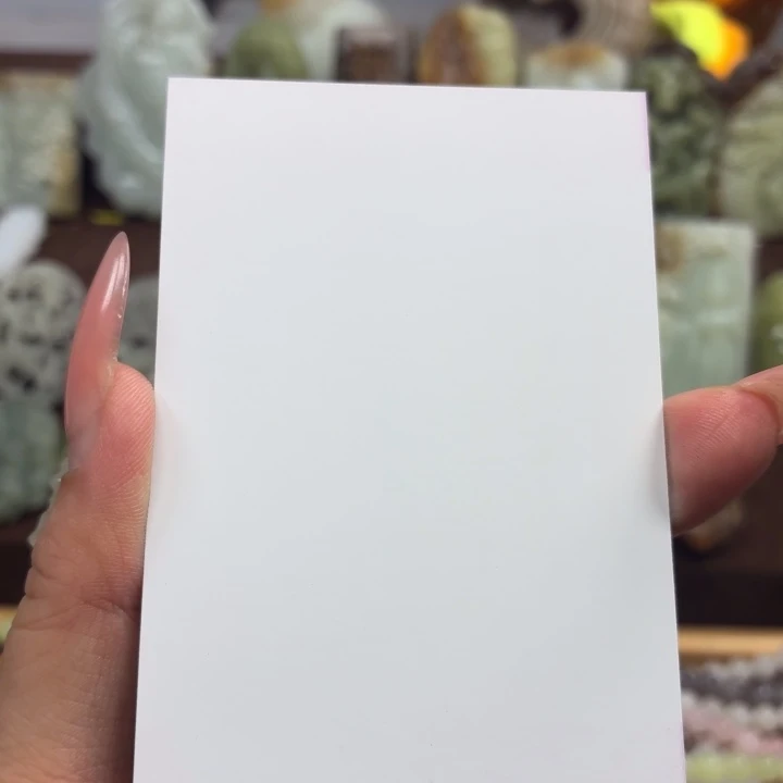 和田玉未镶嵌颈饰在****柚