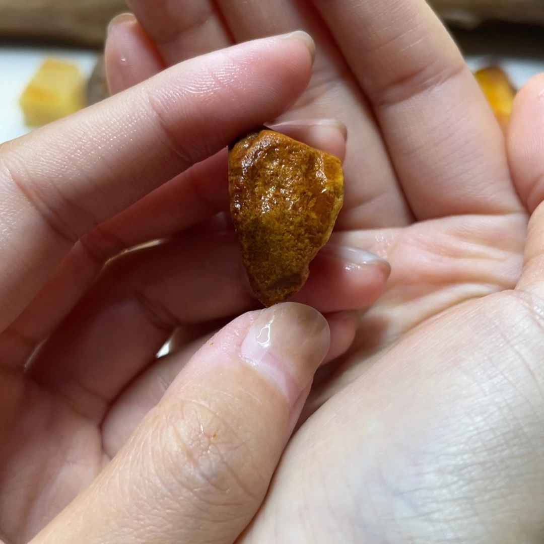 定制琥珀天然琥珀