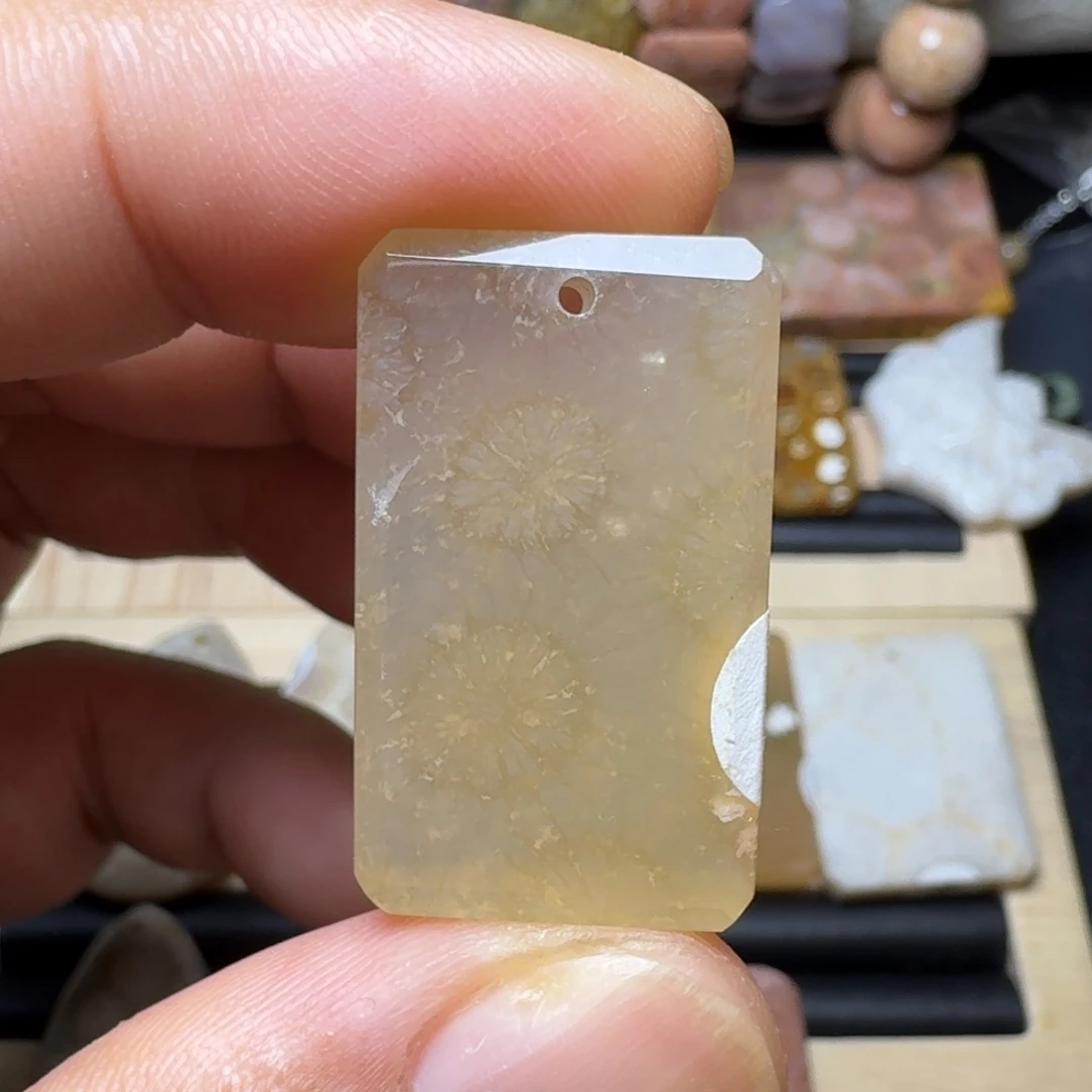 硅化玉未镶嵌纯天然色有机玉石保真色