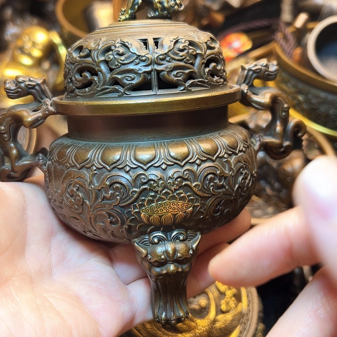 精美铜器工艺品等