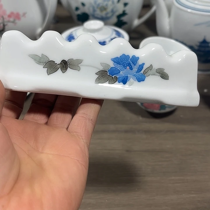 陶手绘毛笔架，毛笔较毛笔架