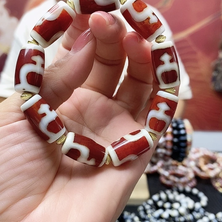 玛瑙/玉髓颈饰合金